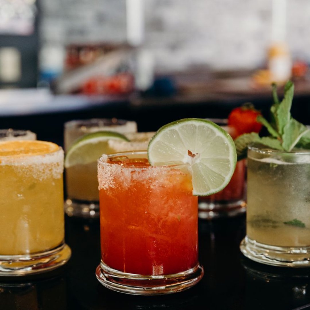 DonaMexican's tweet photo. It's margarita time! 🍹🎉

✨ New weekly special: all you can eat Mexican style sushi &amp; shrimp every Thursday from 12PM-6PM. **Dishes include sushi, mariscos, tostadas, ceviche, aguachile, and campechanas. 2 hour maximum seating time.

#santarosacalifornia #bar #margarita https://t.co/WwjplBvxjT