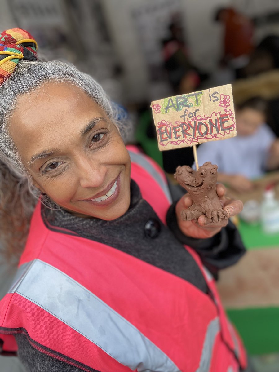 NickCorston's tweet photo. @ST3AMCo @PeabodyLDN @DriftRadio @justinesimons1 @LDN_Culture @cj_dinenage @NadineDorries @DCMS @ace_national @LGfL @grahamandre WHAT A WONDERFUL DAY…

At the #CygnetSq21 Family Festival Day

As this Martian says ‘Art is for everyone’

Many thanks to my wingman @ownamulumba for a fortnight of our lives on the #MissionToMars21 Tour 🚀🚀🚀 https://t.co/vI4ejRDXDY
