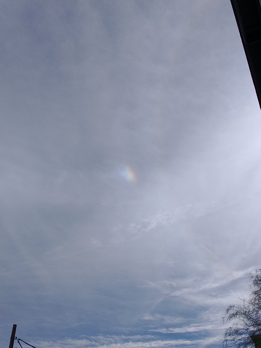 Evil_Aristocrat's tweet photo. #firecloud #rainbow seen in the cloudy sky over my house, looks so pretty https://t.co/AnoGMKtsZg