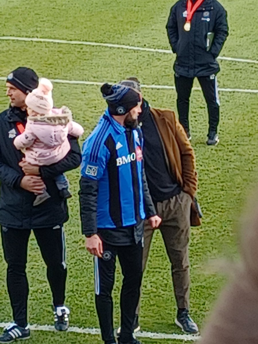 rwbyrnes49's tweet photo. @LaurentCiman23 porte son maillot #IMFC 💙🤍🖤 https://t.co/RYUh2B1b1q