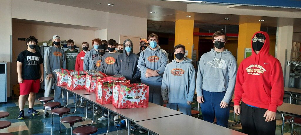Our players were up bright and early collecting and organizing donations to provide Thanksgiving dinner for over 30 families in our township. Thank you to our student-athletes and our community members who donated their time and resources! #HPride #HRE
