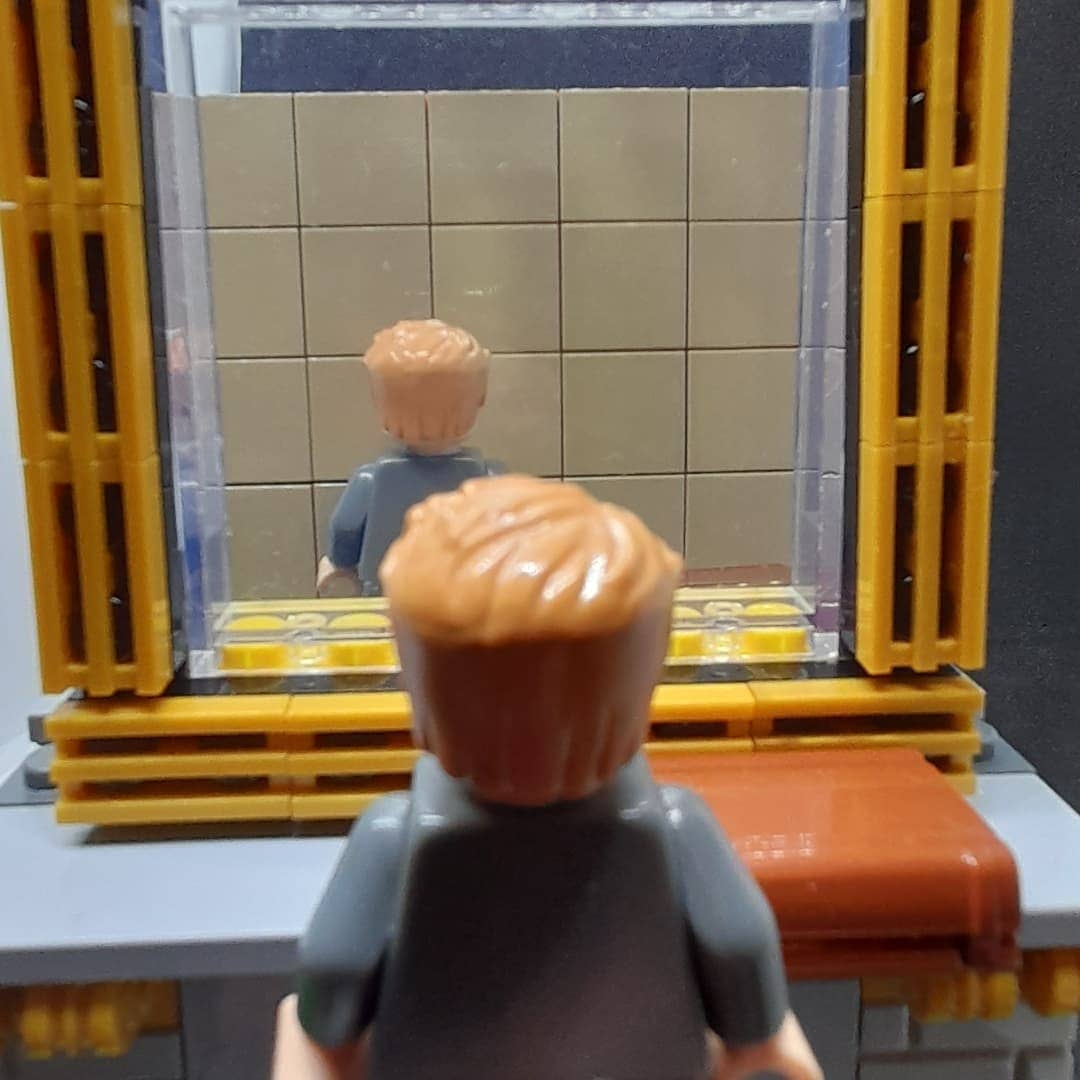 mog21's tweet photo. Happy #birthday Rene #Magritte born #OTD 21 November 1898 here's La #Reproduction #Interdite reinterpreted in @LEGO_Group after original @boijmans #renemagritte #surrealism #mirror #reflection #visualparadox #trompeloeil #modernart #rebuildtheworld #LEGO #arthistory #belgianart https://t.co/D9THcQNRQd