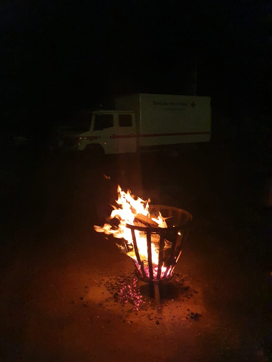 Wir hatten gestern einen tollen Dienst, gefühlt nach Jahren das erste Mal wieder Erbsensuppe gekocht, danke an die tolle Unterstützung aus Niedersachsen. Ebenso einen Sanitätsdienst gestellt, danke an unsere Sanitäter:innen auch an die Vorbereitung und Ausgabe #Drk #nabörnsen