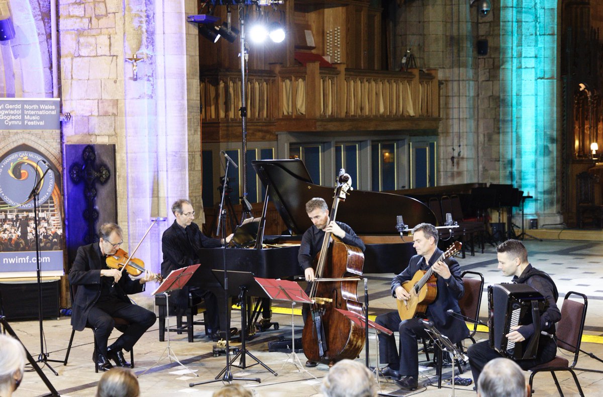All Virtual Festival concerts now available to view!
Holl gyngherddau Rhith Ŵyl bellach ar gael i'w gweld!
Final concert featuring the fabulous <a href="/LondonTango5tet/">London Tango Quintet</a> recorded at <a href="/StAsaphCath/">St Asaph Cathedral</a> 💃🕺😍 Enjoy!
nwimf.com/2021-hybrid-fe… @davritz <a href="/craig_ogden/">Craig Ogden</a> <a href="/MilosAccordion/">Miloš Milivojević</a> <a href="/DavidGo36928080/">David Gordon</a>