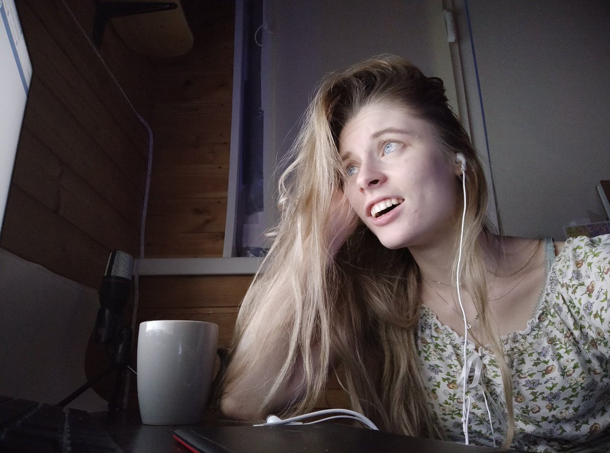 Eva_ngelical tweet media