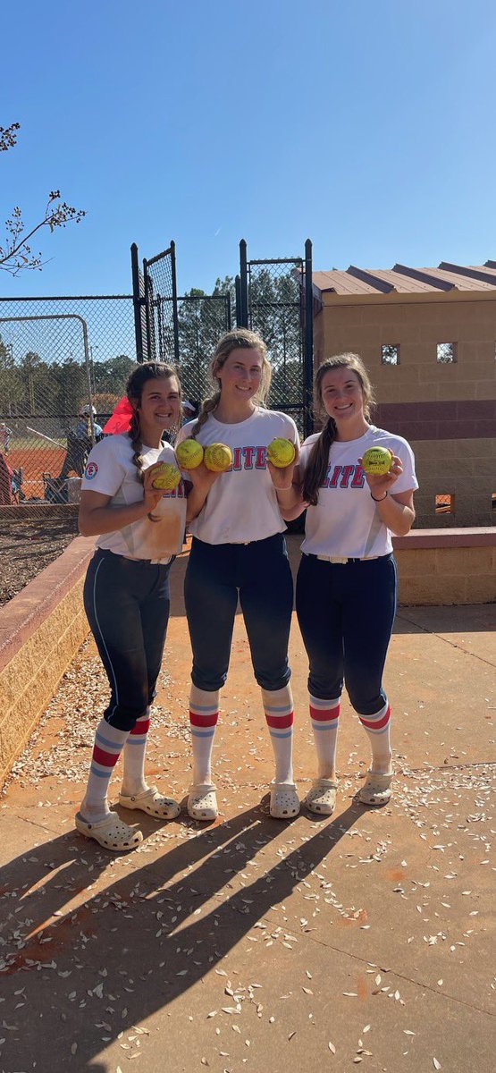 JordanPerritt's tweet photo. And just like that the fall season is over… time to get better and better! I was 3/4 on the day with 3 singles and a HBP! So ready to see this team succeed in the Summer! @EliteGleason https://t.co/a3ArDhqC2O