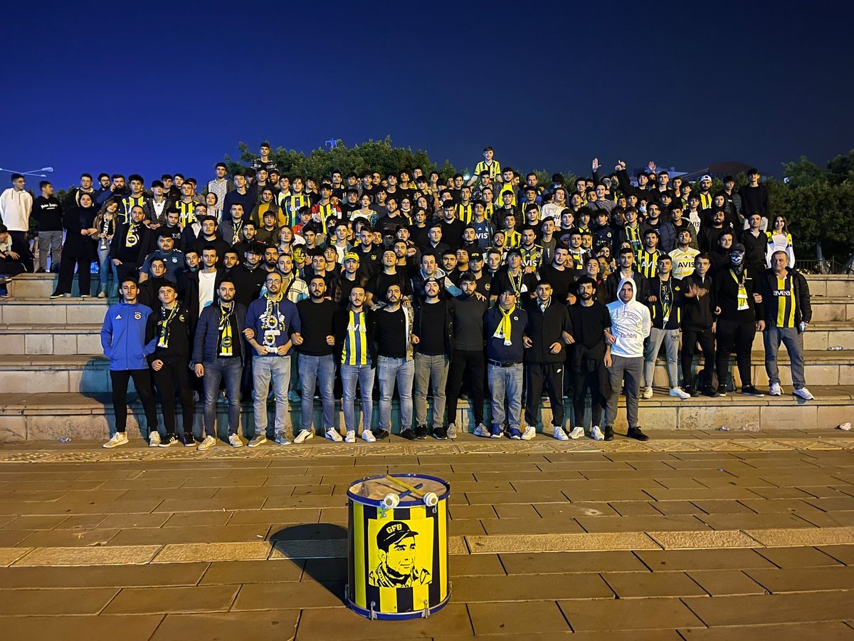 İSMİN ALEMİN TAM ORTASINDA !