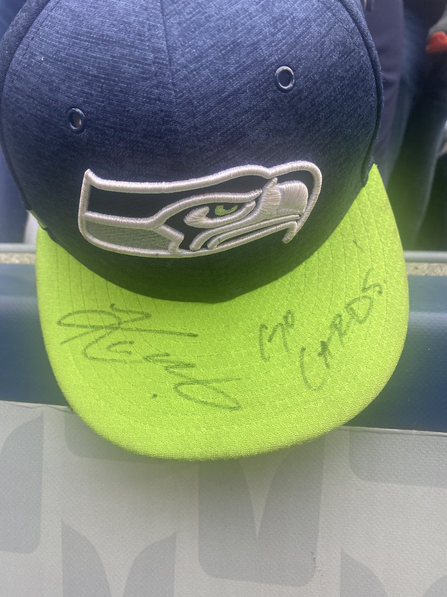 CamCox12's tweet photo. YOOO… Kyler Murray signed this kid’s #Seahawks hat “Go Cards!” #AZvsSEA @12SportsAZ https://t.co/5Y8Go15uGk