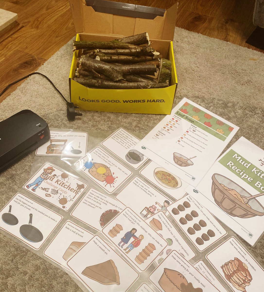 MrsMann26's tweet photo. Mud kitchen prep
Yes I’m soaking jars in the bath to remove the labels and I might of made my 64 year old dad go into his garden in the FREEZING cold and cut some branches off his trees to make resources😅🙌🏻
Before and after photos coming soon 🌳
@ILSCITT #outdoorenvironment https://t.co/3RO85b51Jl