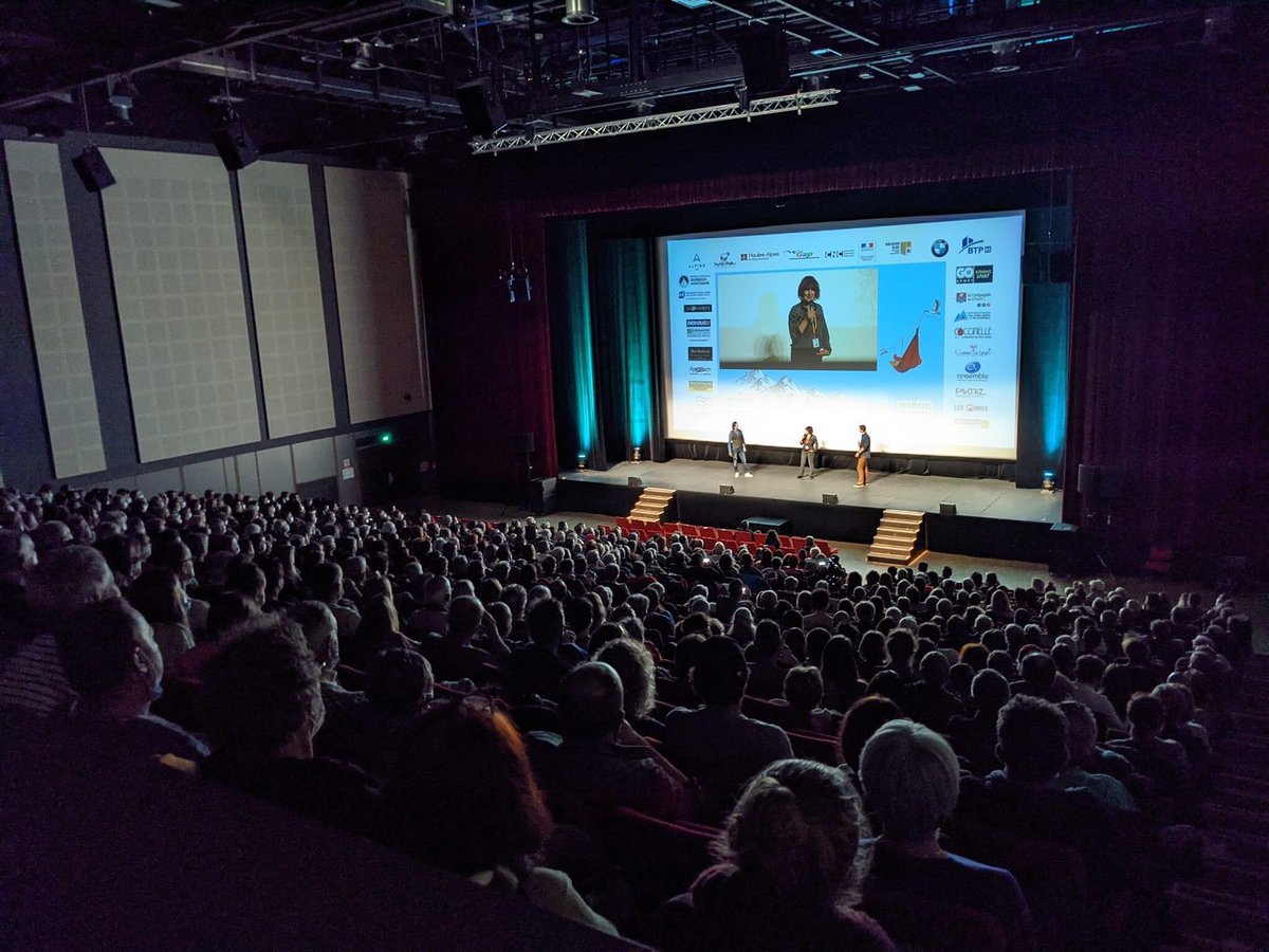 Mariecescobar's tweet photo. Une magnifique soirée hier soir à Gap à l’occasion de la 13 eme rencontres de la cinémathèque de montagne, des projections pleines de poésie, de rires et d’émotions… une très belle découverte ! Fin du chantier de la cinémathèque prévue courant avril 2022, on a hâte ! 🏔🥰 https://t.co/deLCJ6a3mc