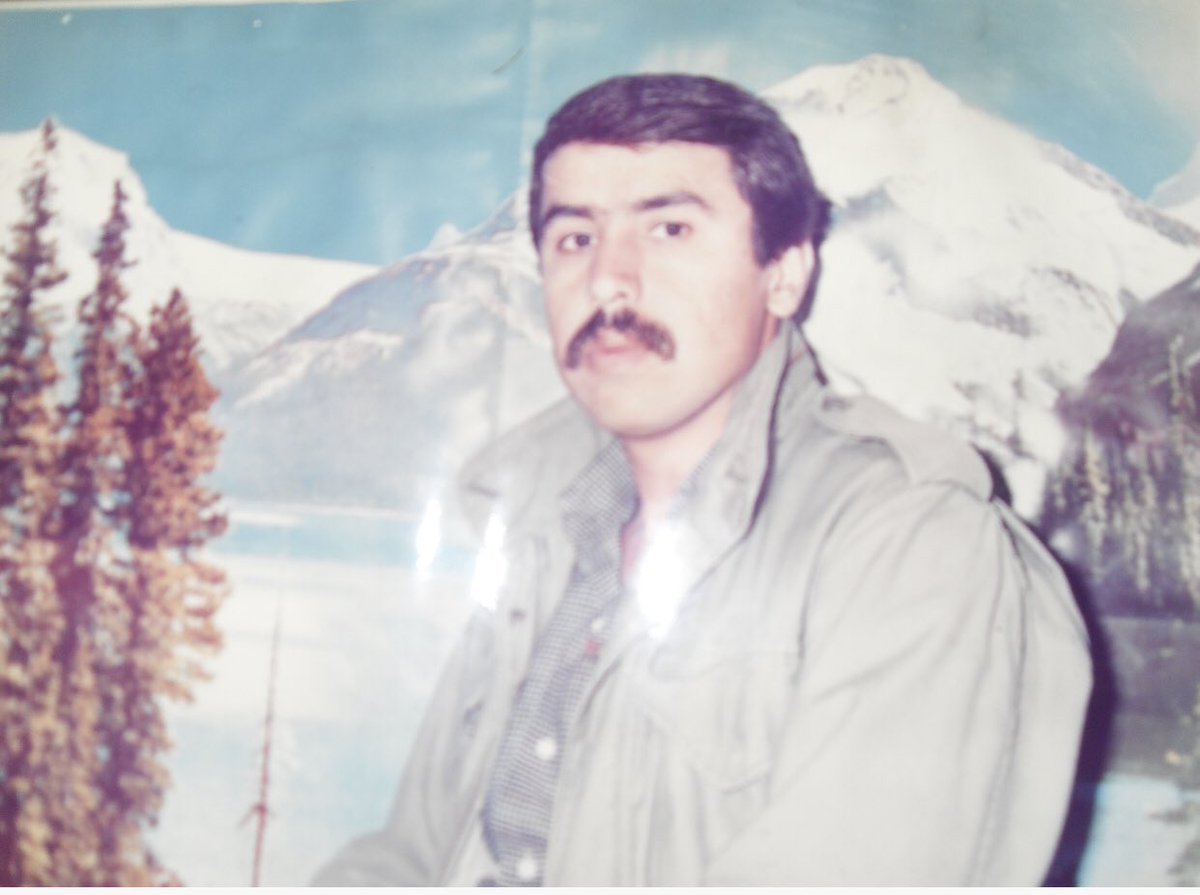 bashsaeed3's tweet image. کە ناوی شەھید ئەھێنن زۆر خەمبار ئەبم ، خۆزکە بمایتایە و دایکو باوکیشت بە قەزاو قەدەر بمردنایە نەک لە ئەمنی بەخدا لە سئدارە بدرێن و  ناوتان بە شەھید بێنن، ھەرجی کلتور فرۆشو ولات فرۆشە لاڤو گاز بەناوتان لێ ئەدەن بەداخەوە.