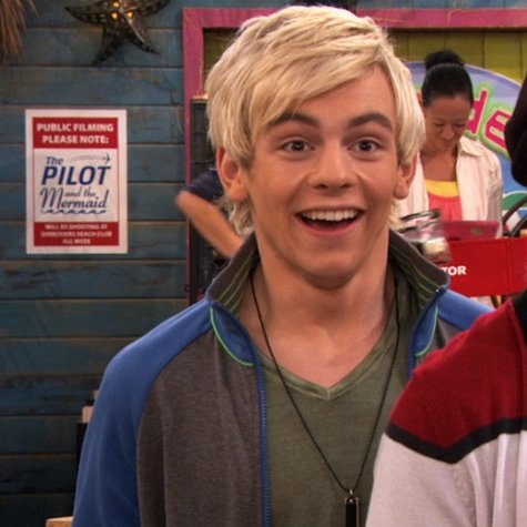 AustinAndAllyM_'s tweet photo. "Soy Austin Moon" 
Podrán sacar al chico de Disney, pero al personaje Disney del chico jamás.
🧡Austin 🖇️ Ross💛
*
#AustinAndAlly #AustinAndAllyTheMovie https://t.co/ODCROkDfFt