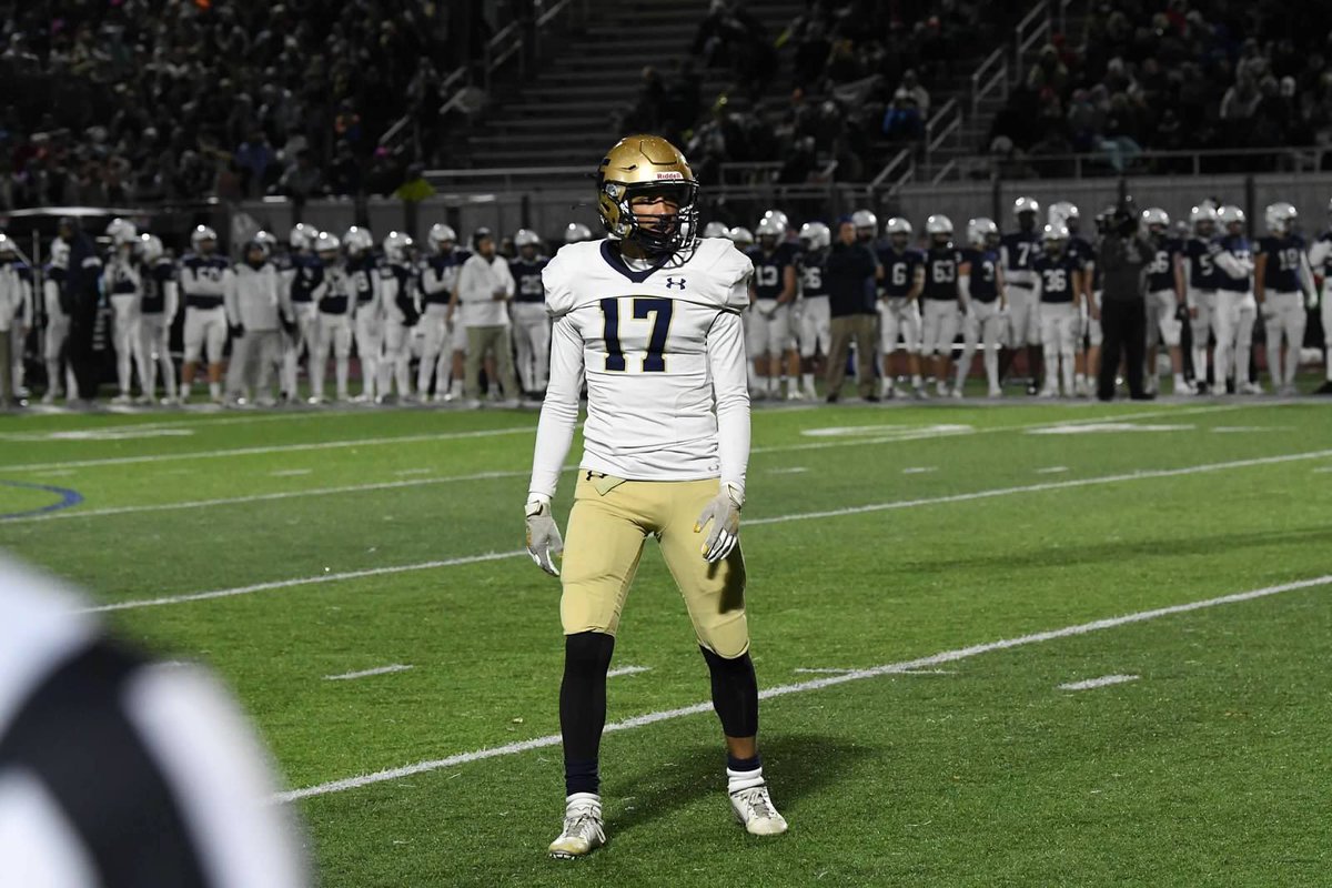 WillGavin13's tweet photo. •6’1” 170 lbs S/CB
•Started 3 full seasons (2@S) (1@CB)
•can guard from anywhere in the defensive backfield.
Couldn’t thank @Rdavila6 and all the other @stasaints_FB coaches enough for the best 4 years of my life.💛
•senior year⬇️
https://t.co/cbh48HS0Fv https://t.co/24nMqutXc6