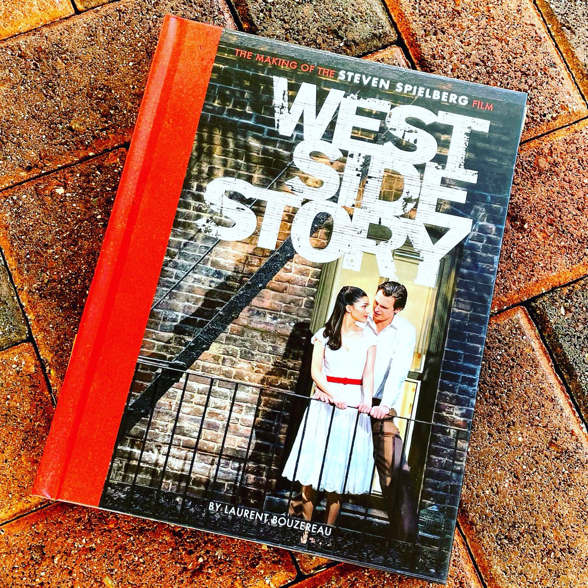 bnmiramesa's tweet photo. Get excited for West Side Story with this official behind the scenes companion to Stephen’s Spielberg latest adaptation of the Broadway classic. 🎭💃🕺
#barnesandnoble #bnbuzz #booklove #noshelfcontrol #142bn  📚 #broadway #westsidestory #stevenspielberg #musical #theater https://t.co/G4S0goTvt1