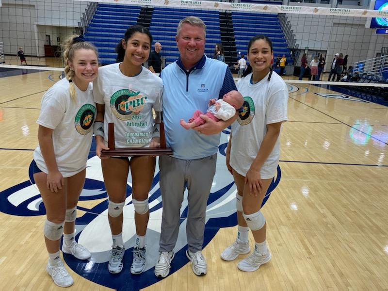 jasonschereraug's tweet photo. @AugustaJags Baby's 1st Championship!! Congrats Ladies!! https://t.co/p69tQZHlzx