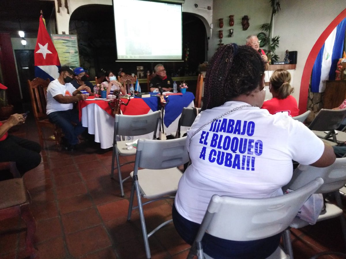 CubaMINREX's tweet photo. Durante el IX Encuentro Nacional de Cubanos Residentes en Nicaragua 🇳🇮, nuestros connacionales ratificaron su apoyo irrestricto a la soberanía de #Cuba 🇨🇺 y denunciaron el criminal bloqueo impuesto por EE.UU.

#CubaVive https://t.co/FzQZuSkbw9