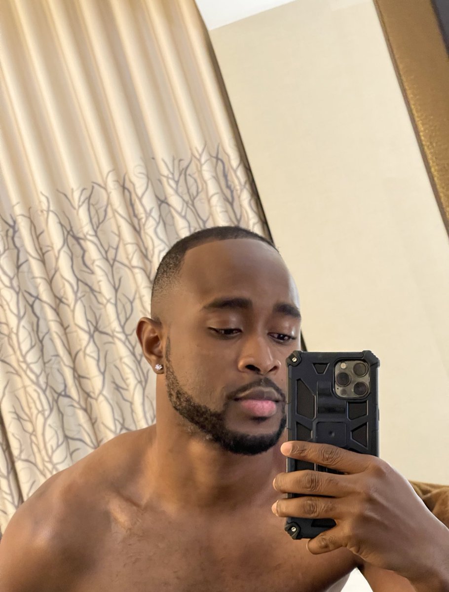 notGBENGA's tweet photo. i know that it’s wrong but i want to have fun https://t.co/SymaBUkJeH