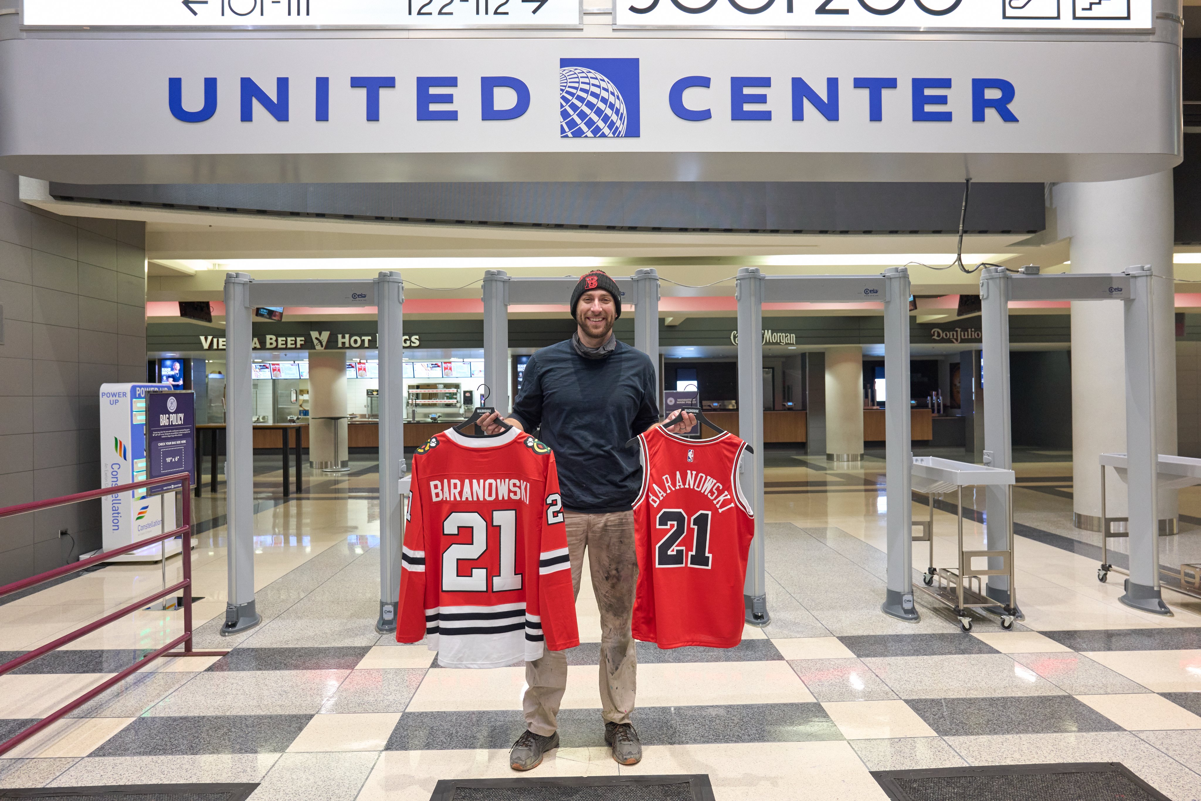 United Center on X: To welcome @SebastianComedy for two record breaking  shows, we created the '3D Welcome Wall' backstage with 3D muralist Nate  Baranowski! This built on the #NobodyDoesThisTour 3D chalk art