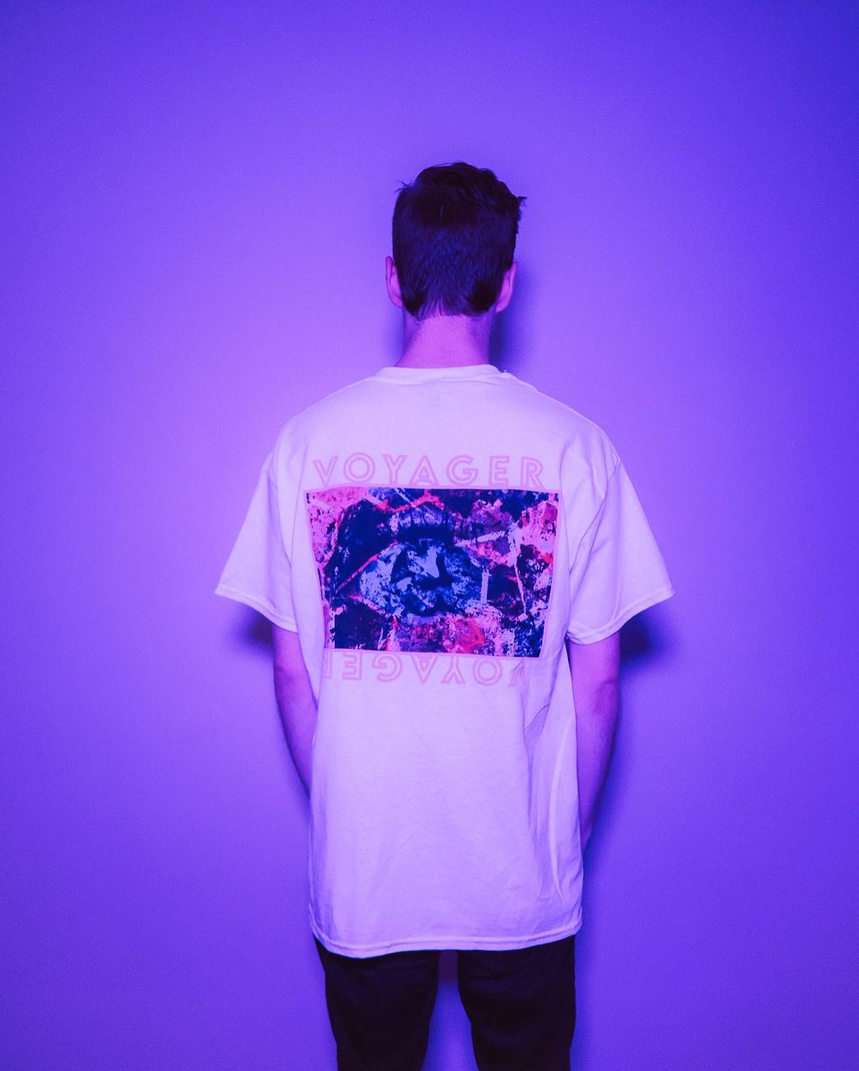 noeyehasseen's tweet photo. Our “Voyager” Tees are for sale on our Website for 20$. 

Make sure to cop one of these sweet shirts, these will be limited and won’t be re-printed so get one while you can 💜 
Link in bio. 

Photos @oddeyrose https://t.co/GEgbxQklsW
