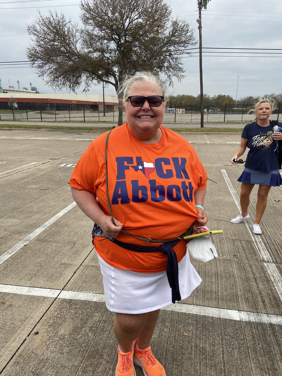 cooltxchick's tweet photo. Greetings from the Fair Park in Dallas. As Beto kicks off his Gubernatorial race https://t.co/YlkBHGMpGK
