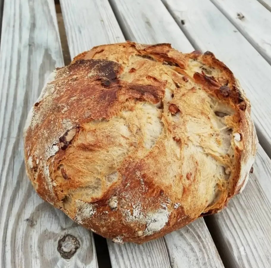 ecomolineta's tweet photo. Nos encanta !! , pan de nueces pecanas 🌾  de larga fermentación delicioso😋 
#panecologico #bio #malaga #andalucia #trigoecológico #hornoartesanal #nuecespecan #organicbakery  #sourdoughbread https://t.co/XZ9d2khkqM
