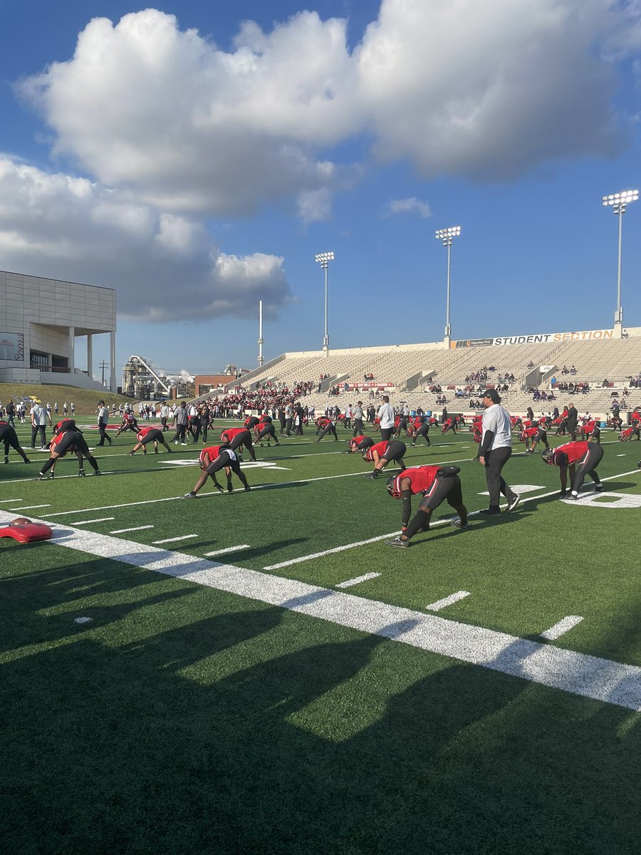 jadavis04's tweet photo. Had an amazing time at Lamar University yesterday!! @LamarFootball https://t.co/MWAB0mIG33