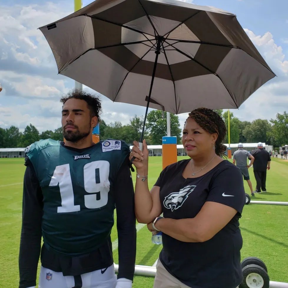 FlyLikeAnEaglePod on Twitter: "RT @BarstoolPhilly: JJAW!! WITH A CATCH!!!  https://t.co/eUgfSPjlWP" / Twitter