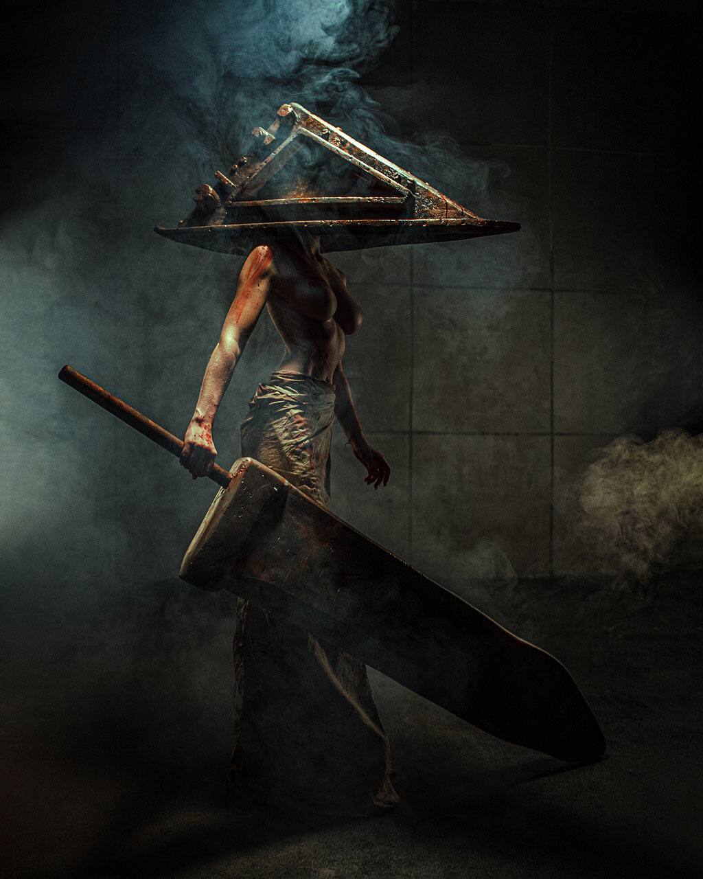 ELENA on Instagram: “Metal Pyramidhead Silent Hill for my next photoshoot!  Pics coming soon! Material: 99% aluminium, 1% mak…