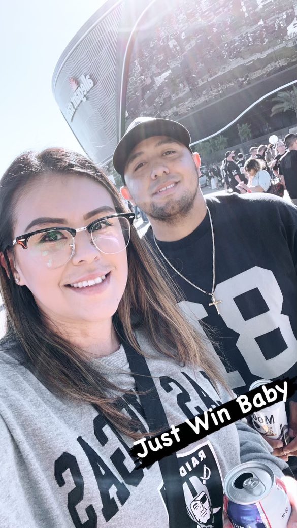 jenmeza1990's tweet photo. With u I’ll go and do anything for u 🥰😘 #Raiders https://t.co/phfp2gYJQ8