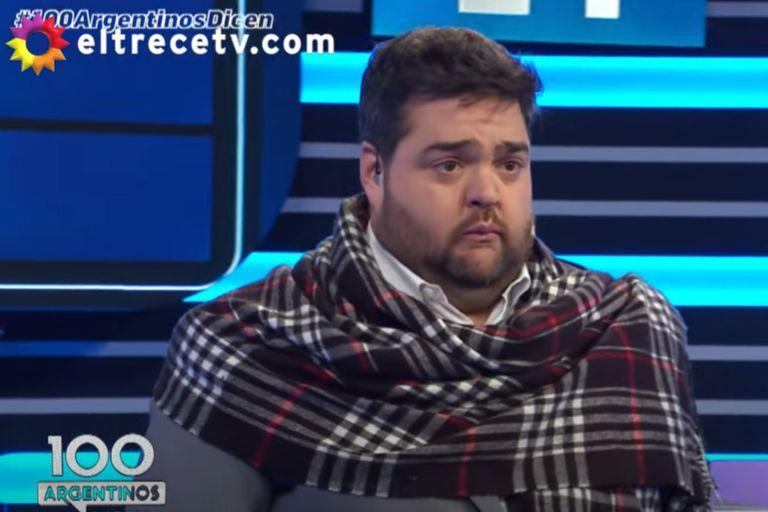 SweetSalvat0re's tweet photo. quiero mirar películas navideñas y pensar en las fiestas pero tengo que estudiar https://t.co/wpBTbUFULr