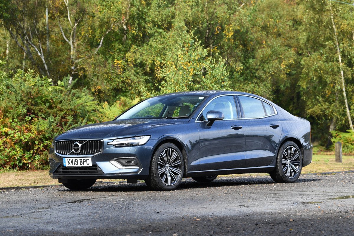 4koleca's tweet photo. Volvo S60 2019. Характеристики, обзор комплектации, расход топлива 
#авто #автомобили #автомобиль #Volvo #VolvoS60 #Вольво #ВольвоS60 #седан

https://t.co/27ntbbaUe0 https://t.co/csDD1RClqC