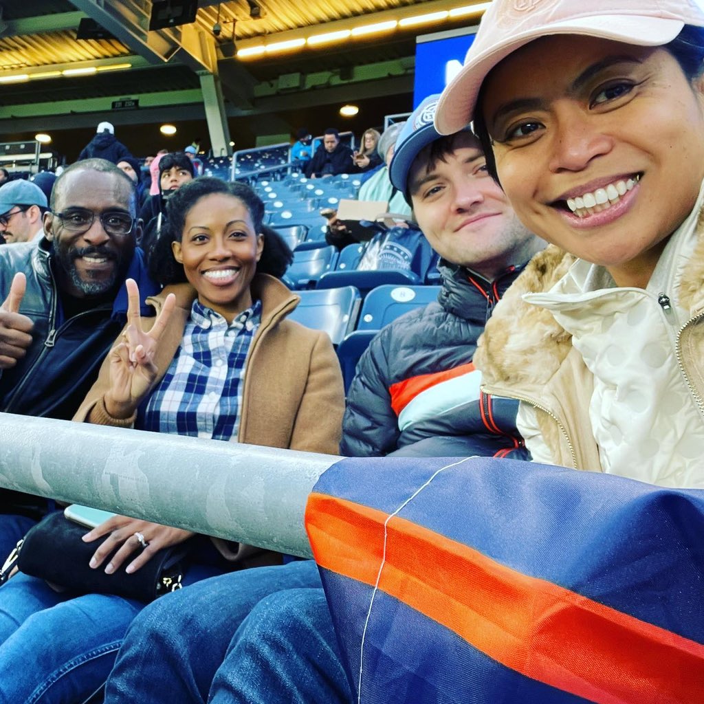 ciaEATS's tweet photo. We out heeeeereeeeee #ciaheartsfutbol #nycfc https://t.co/As9ZD1l4iL