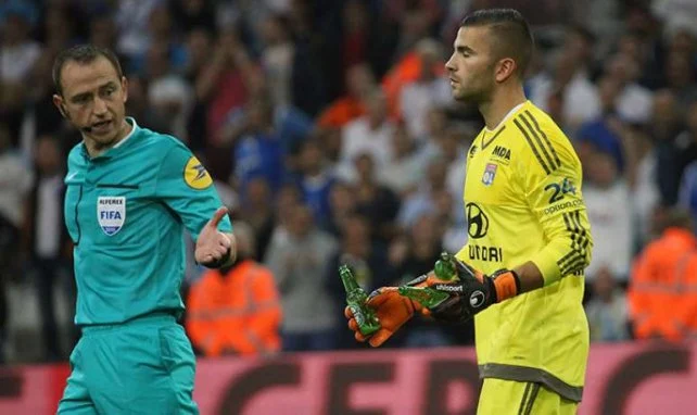 Vulrak's tweet image. Certains ont la mémoire courte.