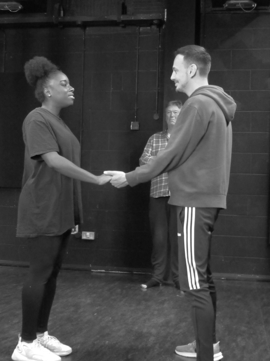 carriageworks_'s tweet photo. Its beginning to look like #Panto! Soon the cheers will start!🥳👏
#ProducersRun #rehearsals @Annaphylactic @PHApantos @aaronsteadman2 @MusicalGreg https://t.co/apT0GvzMpW