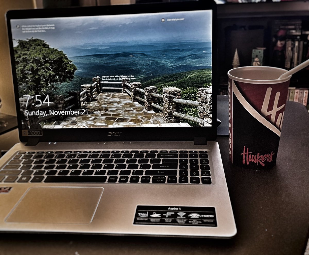 Memento Mori Podcast🖤Links in Bio💀 tweet media