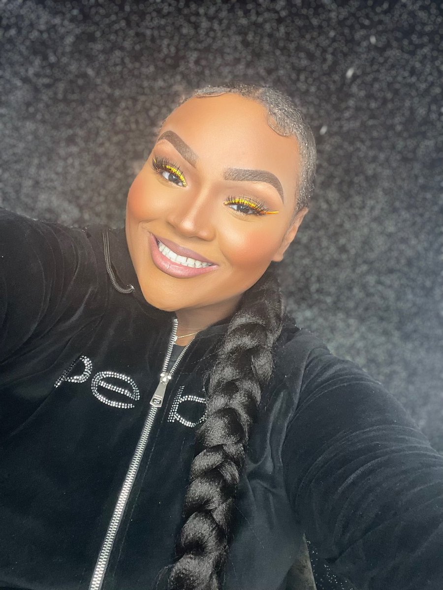 KMeangirll's tweet photo. Natural glam 💫♠️ @ aceofstarsbeauty on Instagram 🥰 https://t.co/gKLGrC7kt5
