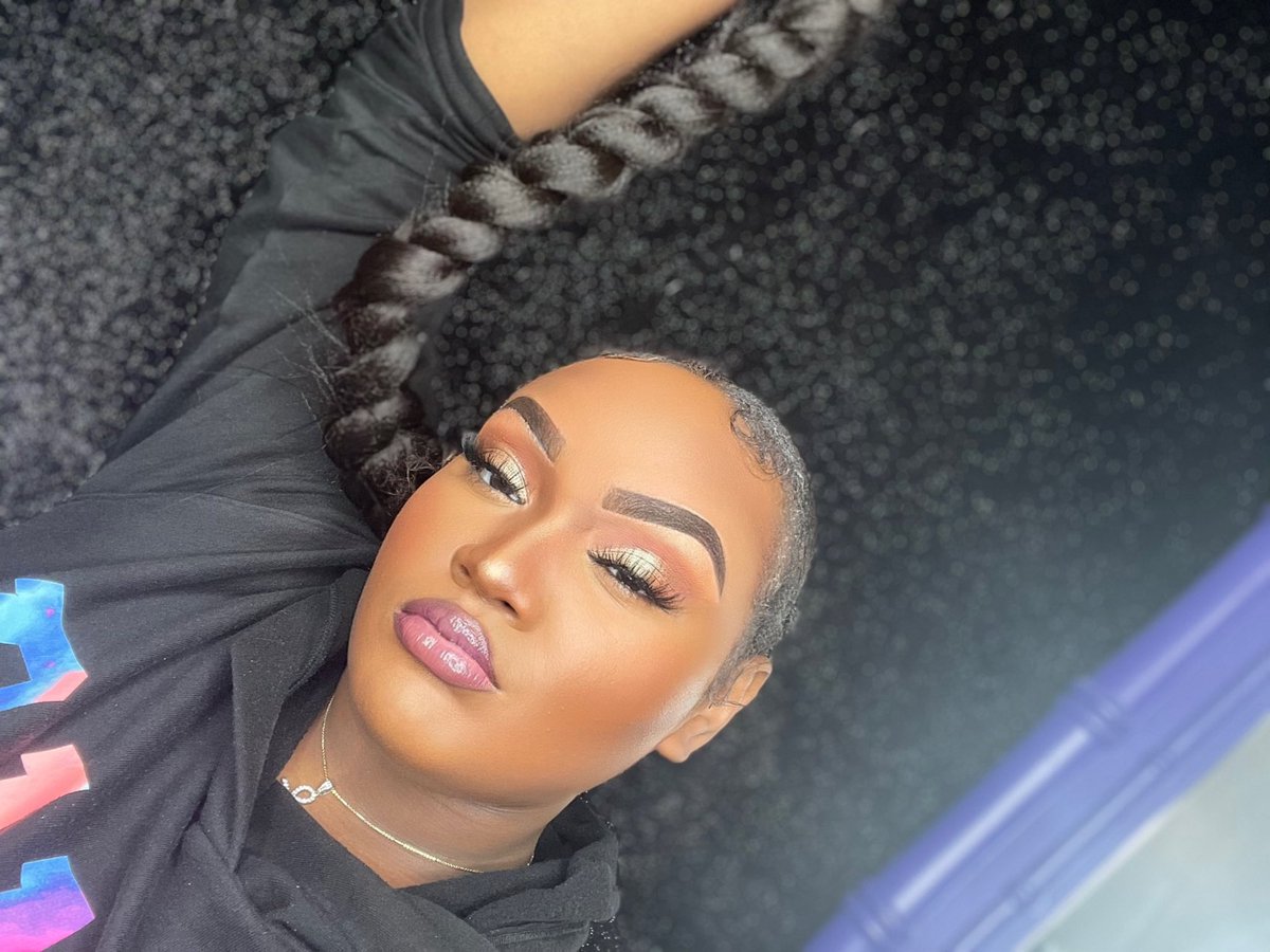 KMeangirll's tweet photo. Natural glam 💫♠️ @ aceofstarsbeauty on Instagram 🥰 https://t.co/gKLGrC7kt5