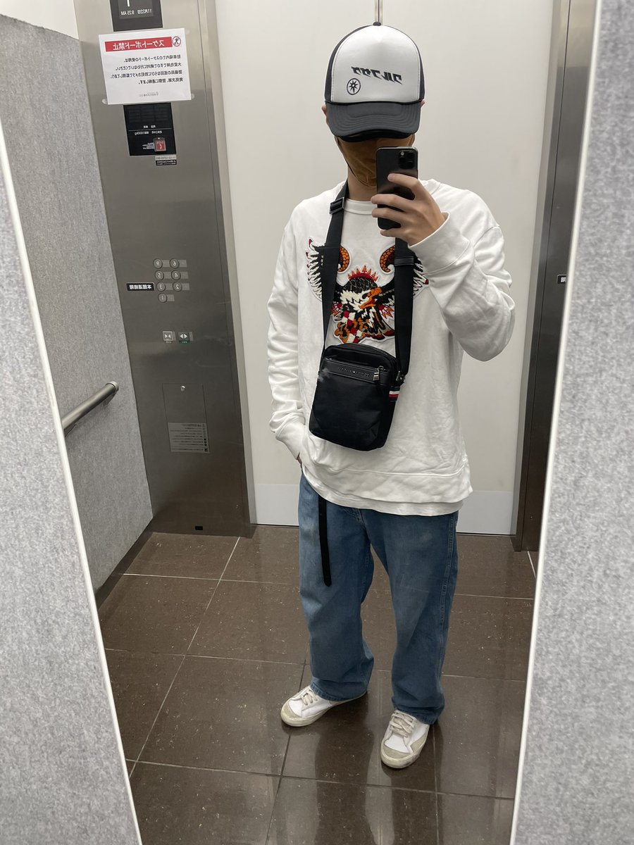 Shin_Oretapi's tweet photo. 車の名義変更、書類が多すぎてやっぱり乗るの辞めますって言いたくなるくらいには面倒臭いな https://t.co/H8FicZCGuk