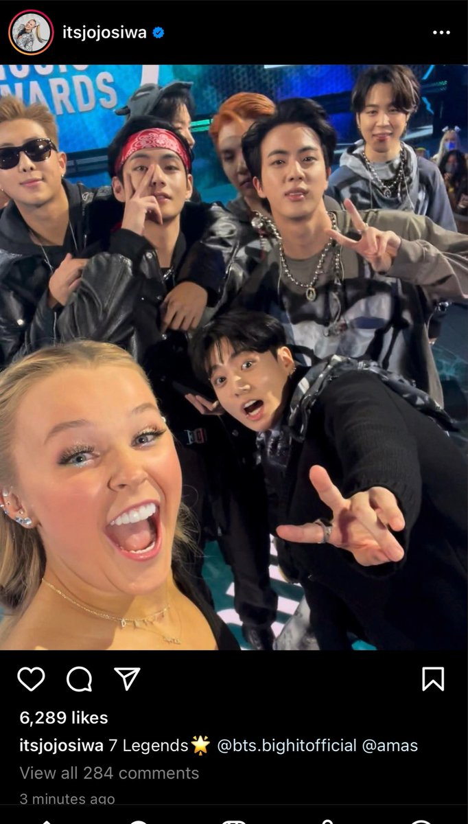 letjungcook12's tweet photo. Jojo with BTS #AMATNT #BTSxAMAs https://t.co/wvVCnajVJP