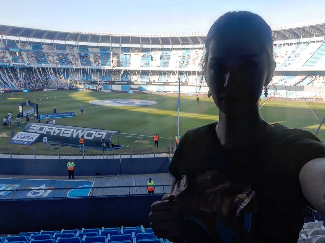 LoanaMosquera's tweet photo. Hoy fue 💙🤍 vs 🖤❤
#Racing vs #Colón para @NODeportiva @goldevestuario https://t.co/V2ItEEx1Jd