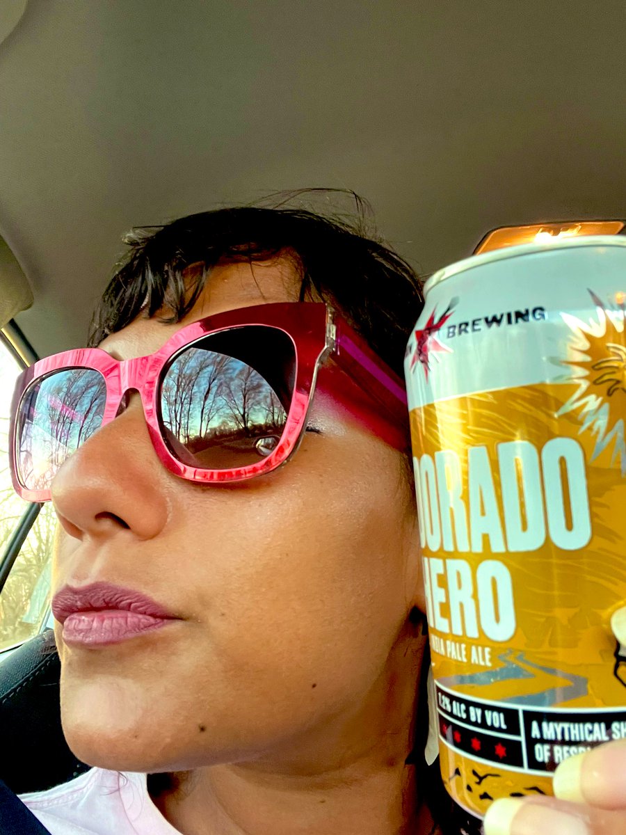 Getting my El Dorado on! 😋🍺✨#drinklocal #chicagobeer