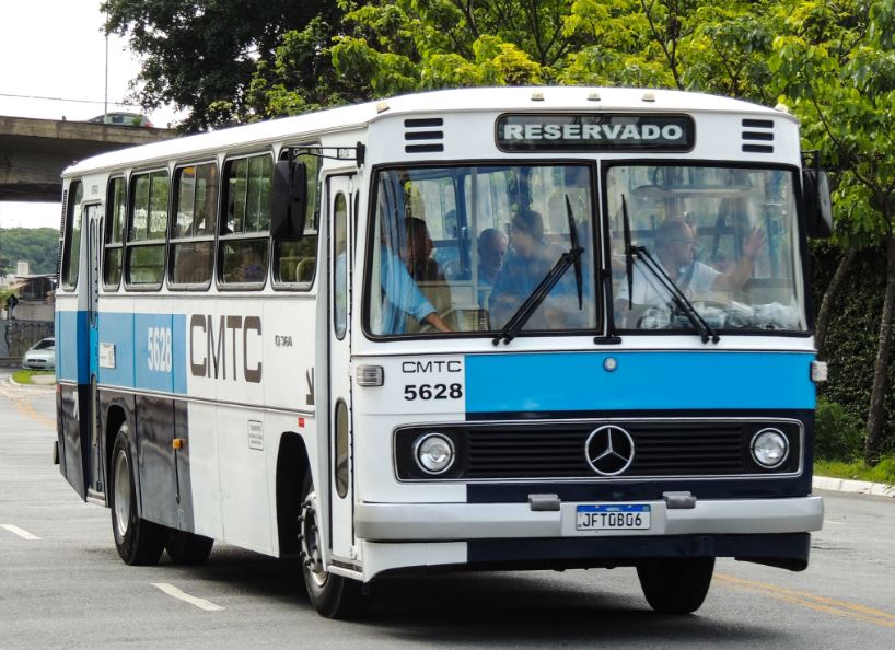 Miniatura Ônibus Mercedes Benz Monobloco O 355 Águia Branca - Série 2