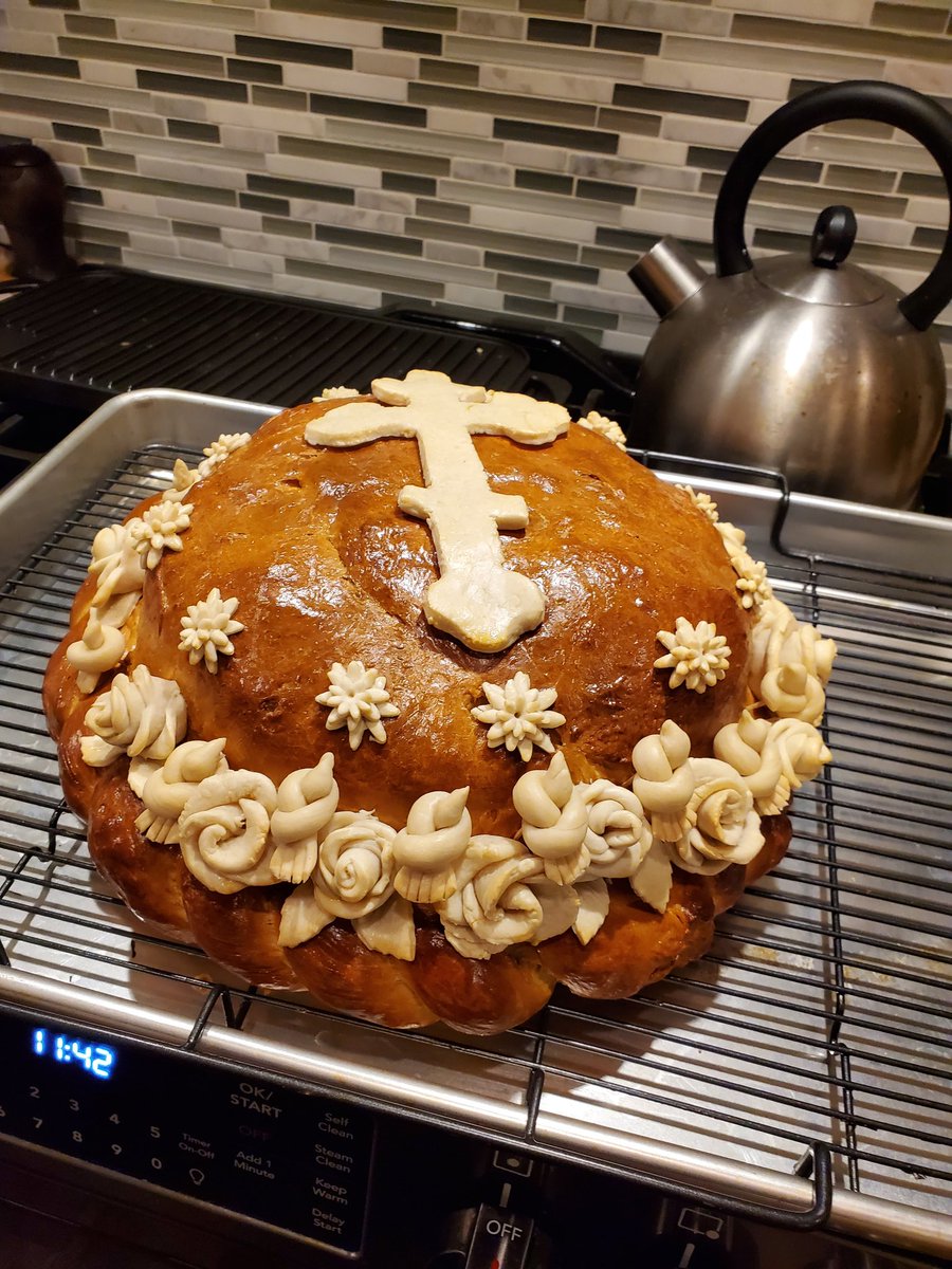 dapahn_MN's tweet photo. Today our Bishop..Bishop Daniel..can to our храмовий свято... Here is the greeting bread I created for the event. https://t.co/cgYVVMTfdd