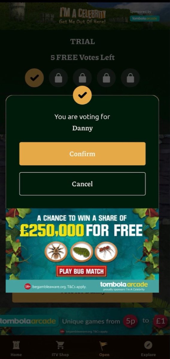 EmmyRommy's tweet photo. Awww Danny looks upset about losing all the challenges … I know what will cheer him up … 😏😏 #ImACeleb https://t.co/gNEkOxP4aW