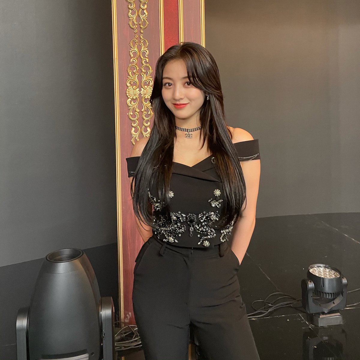 i can’t get over this jihyo 😮‍💨🖤!

#JIHYO #지효 #TWICE #트와이스