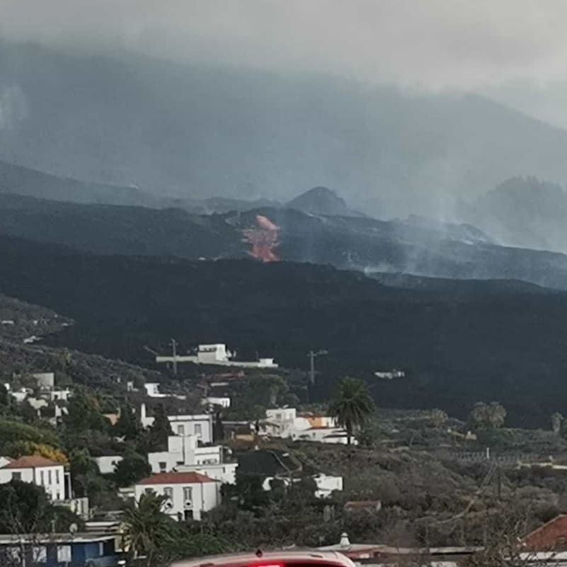 Maryluzhh's tweet photo. Este fin de semana tocó volver por cuarta vez desde q inició el 🌋... deseando q la próxima visita haya acabado 🙏 https://t.co/RfvxH7eGE5