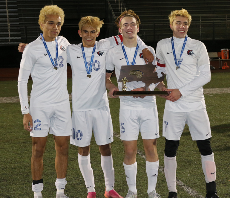 McClellandPeter's tweet photo. D1 boys' soccer state final - Brookline 2, Newton North 1 (2 OTs) - Game details + 15 pictures: https://t.co/pk148CfVZo 
@yuldog1 @michelesommer @BrooklineSoccer @NESoccerJournal @SagamoreBHS @NNHSBOYSSOCCER @bhs_warriors @BostonHeraldHS https://t.co/fHBgRbWamV