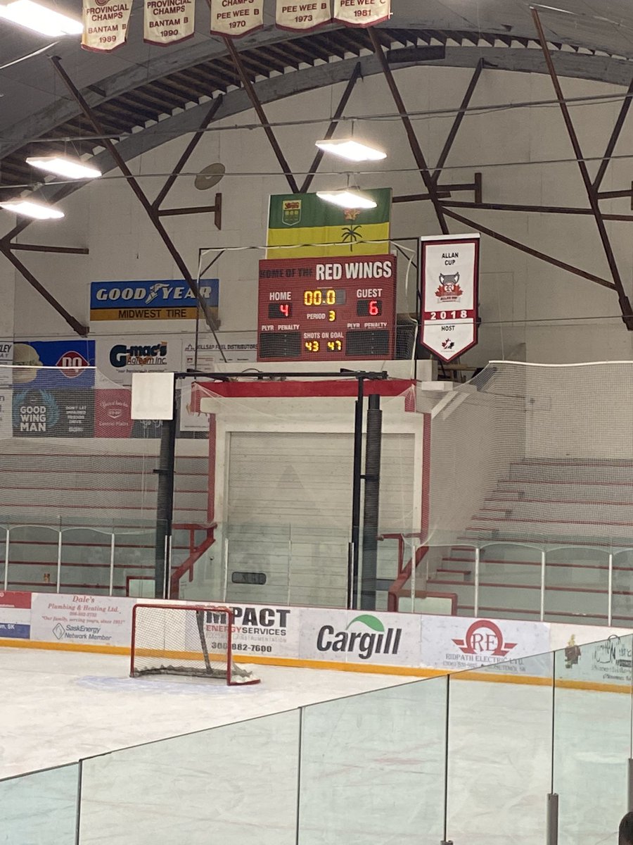 RRedwings's tweet photo. A late one from @jagow13 from @11Jbomber and Grady Ostrom make the final 6-4 @19ershockey #GoalsForGaspers https://t.co/6zQbY7DUHI