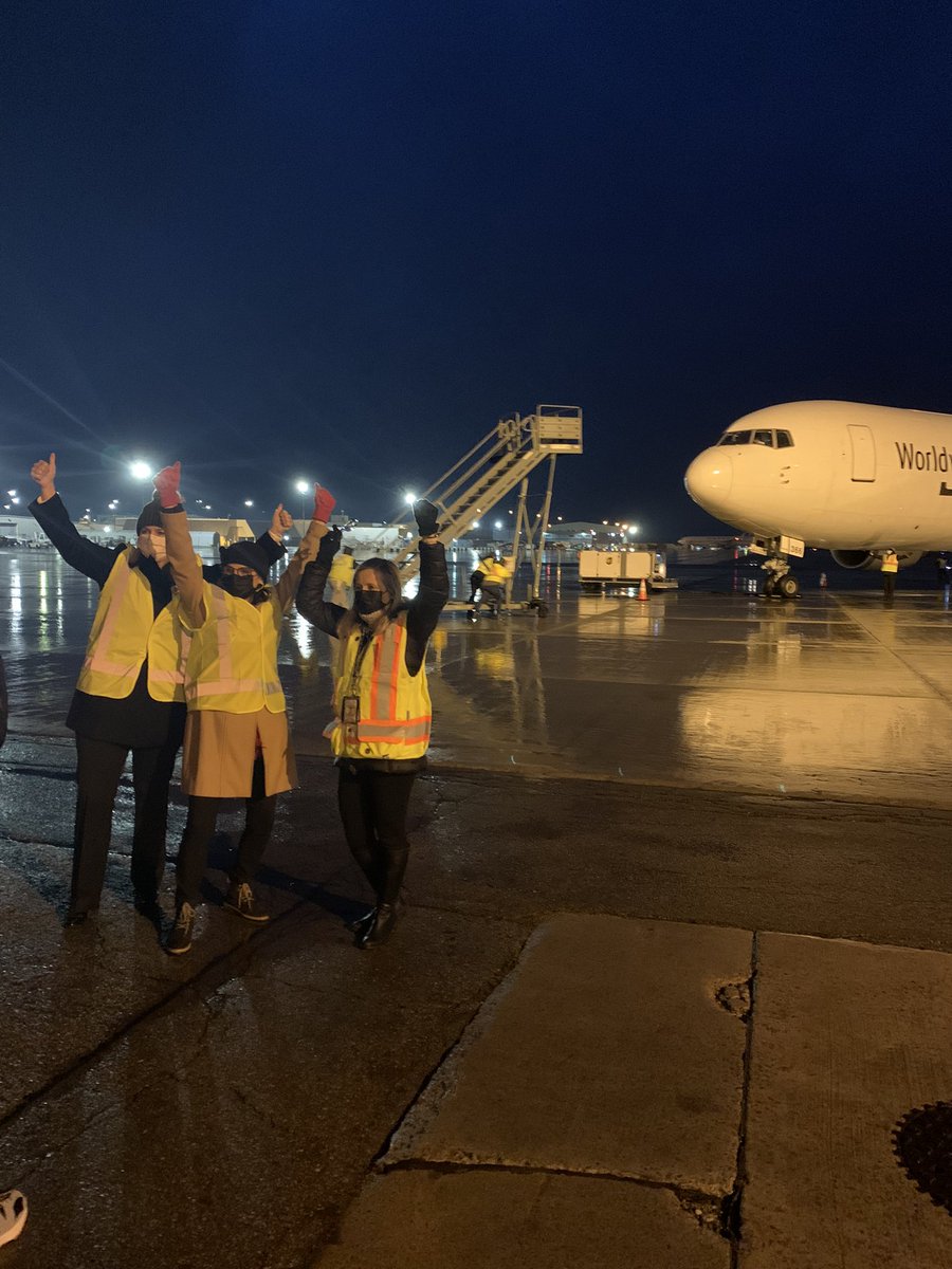 Nicole Thompson tweet media