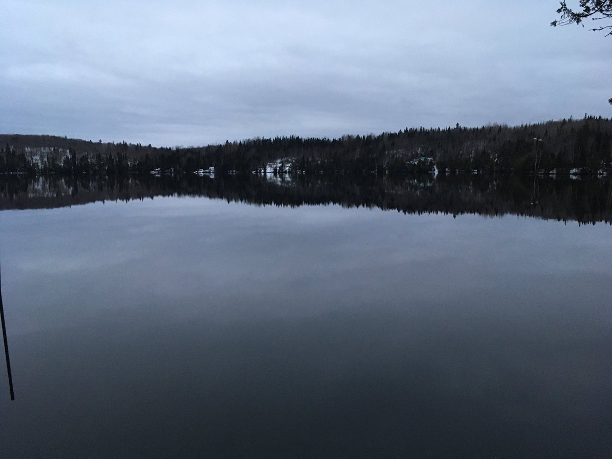 Frido32's tweet photo. @NMatanais a maintenant de la compétition.
#professionnel #lac #lake #stadelme #iphonese #photo #ecrasonslacompetition https://t.co/MlKmrlIrGc